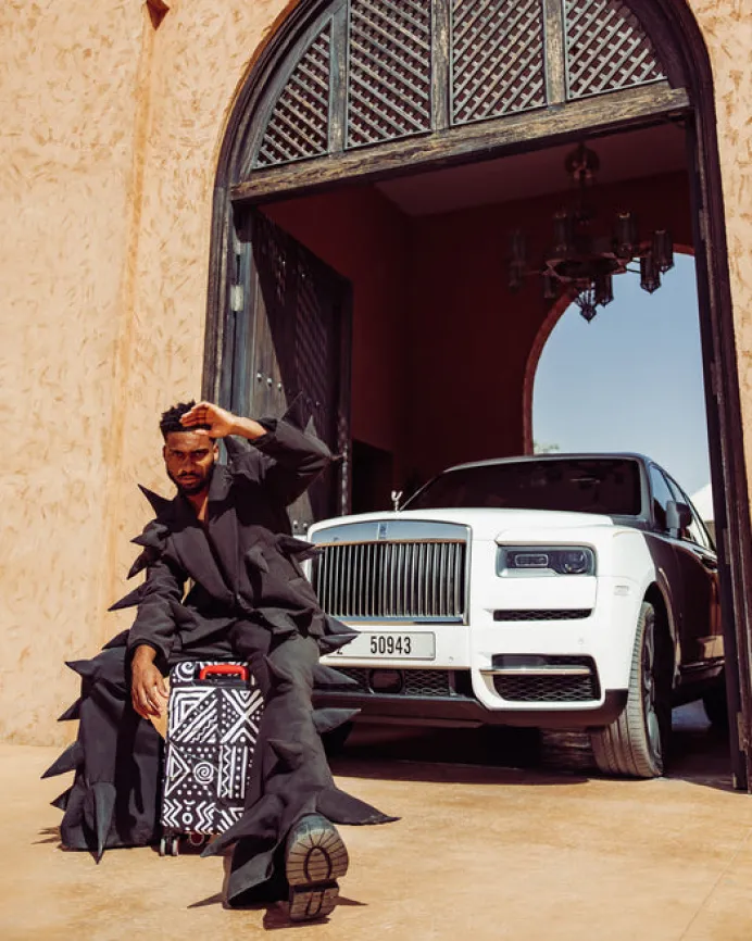 A.I.8 AFRICAN INTELLIGENCE - ORIGIN STORY SHARKNAUTICS HARDSHELL CARRY-ON LUGGAGE