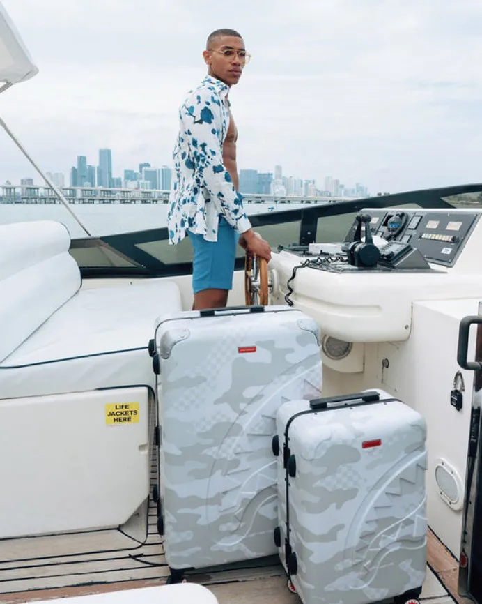 3AM LE BLANC SHARKNAUTICS HARDSHELL CARRY-ON LUGGAGE