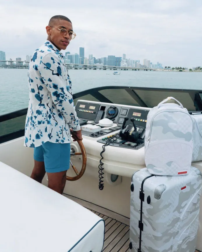 3AM LE BLANC SHARKNAUTICS HARDSHELL FULL-SIZE LUGGAGE