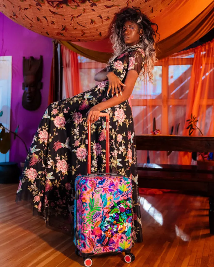 AVANT GARDEN SHARKNAUTICS HARDSHELL CARRY-ON LUGGAGE