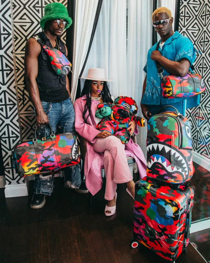 CAMOBURST SHARKNAUTICS HARDSHELL CARRY-ON LUGGAGE