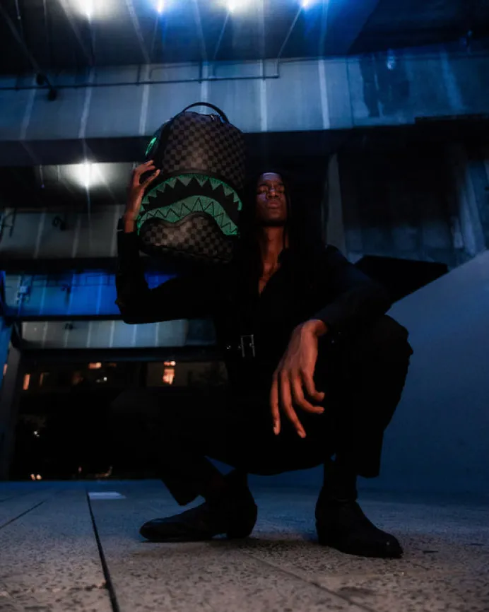 SHARK OPTICS - THE LIGHT SHOW BACKPACK