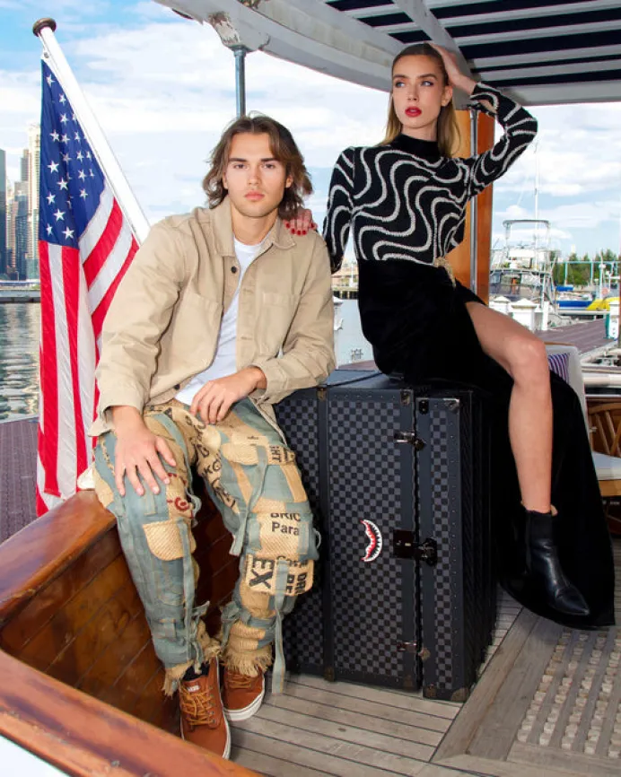 VANQUISH II WARDROBE TRUNK